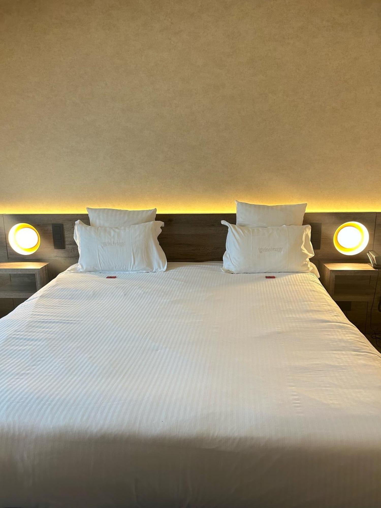 Hotel Restaurant Weinebrugge Ngoại thất bức ảnh
